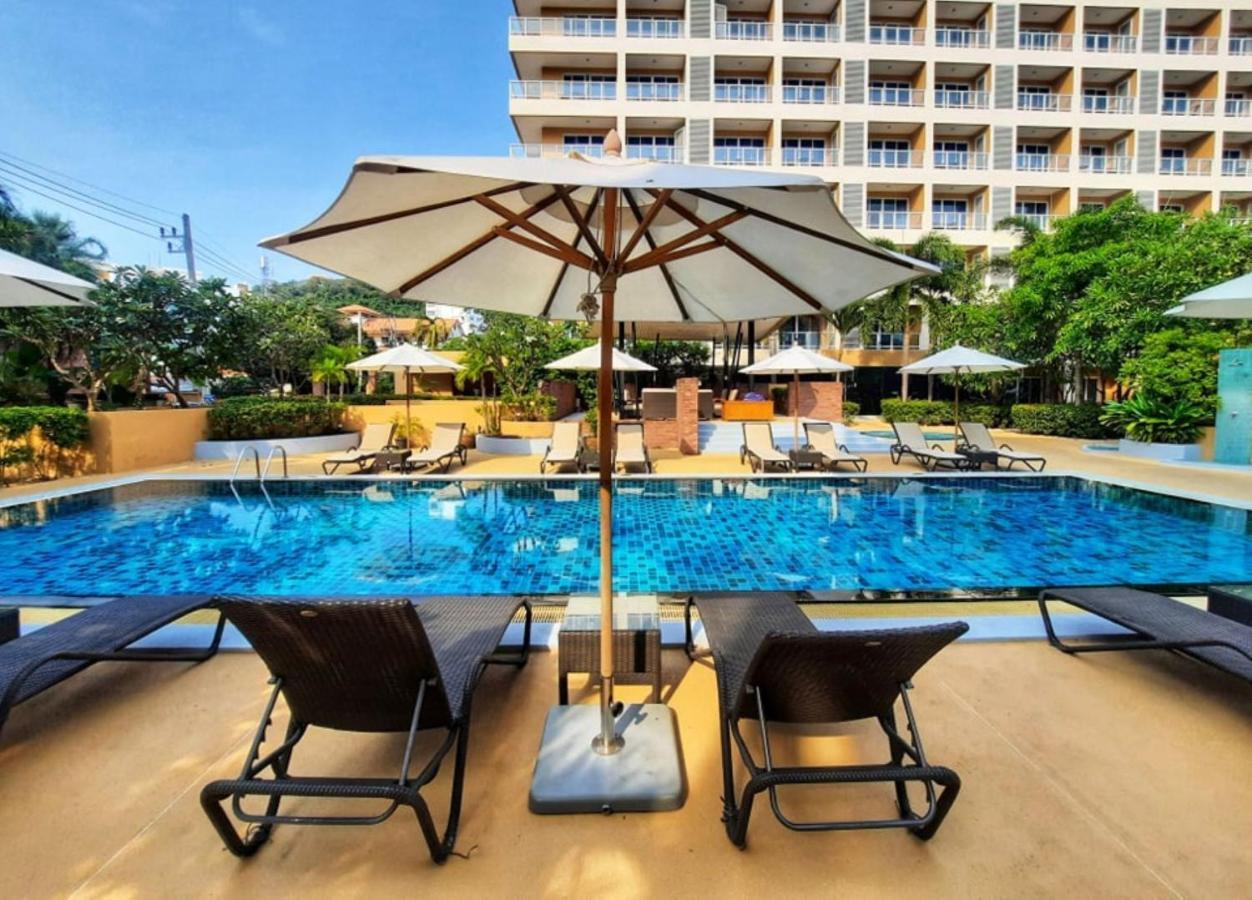 Nova Platinum Hotel Pattaya Exterior foto