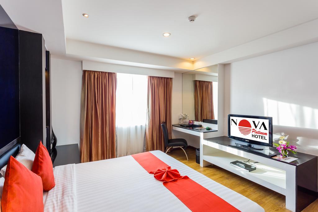 Nova Platinum Hotel Pattaya Exterior foto